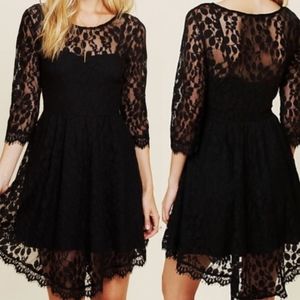 Free People lace overlay black dress sz 6 EUC